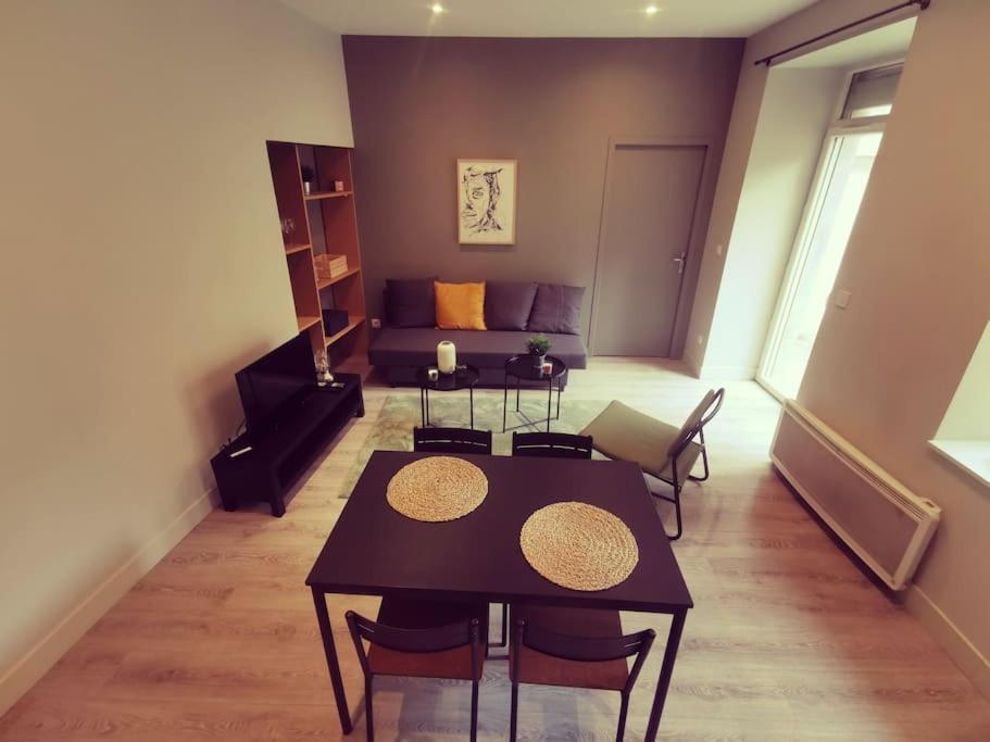 Vienne: Appartement Au Coeur Du Centre Historique Vienne  Luaran gambar
